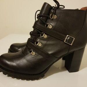 Ann marino ankle boot